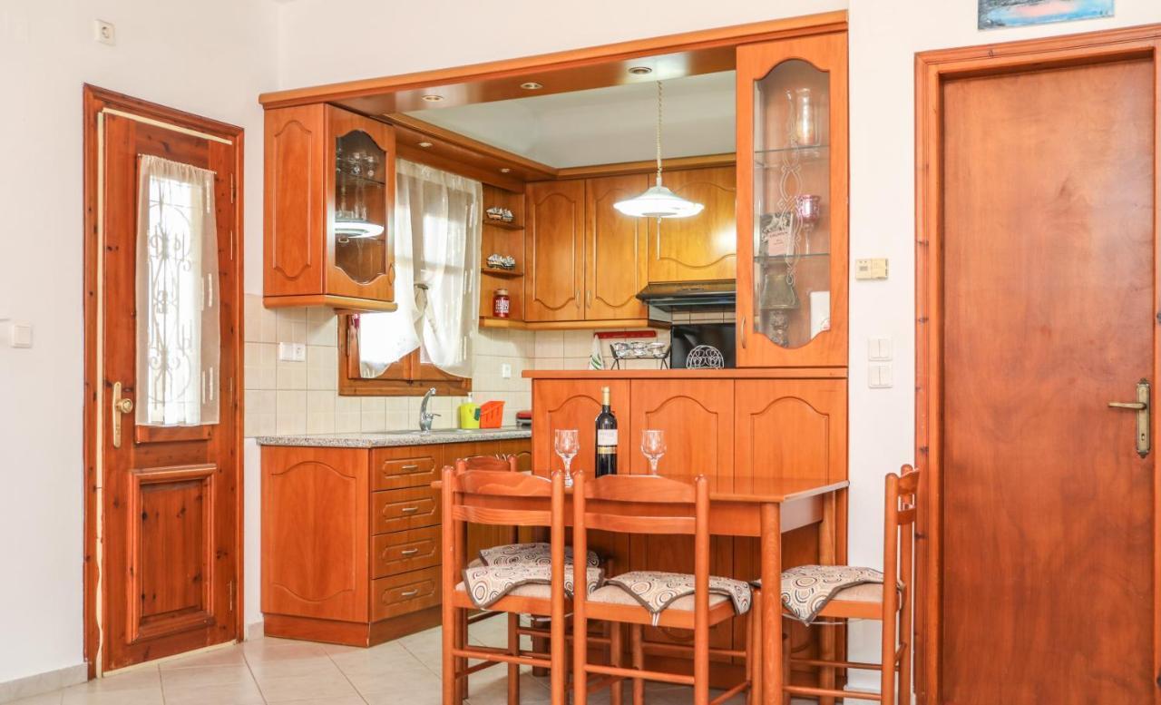 דירות העיירה סקיאתוס Antonia House מראה חיצוני תמונה