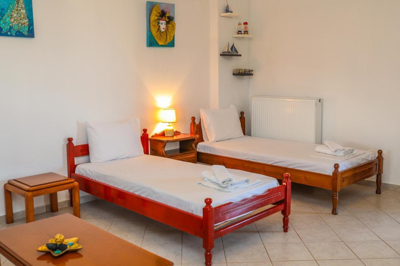 דירות העיירה סקיאתוס Antonia House מראה חיצוני תמונה