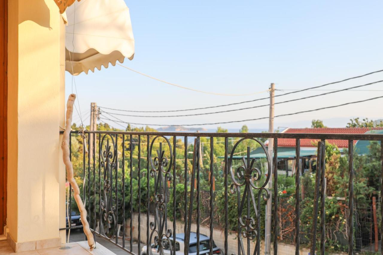 דירות העיירה סקיאתוס Antonia House מראה חיצוני תמונה