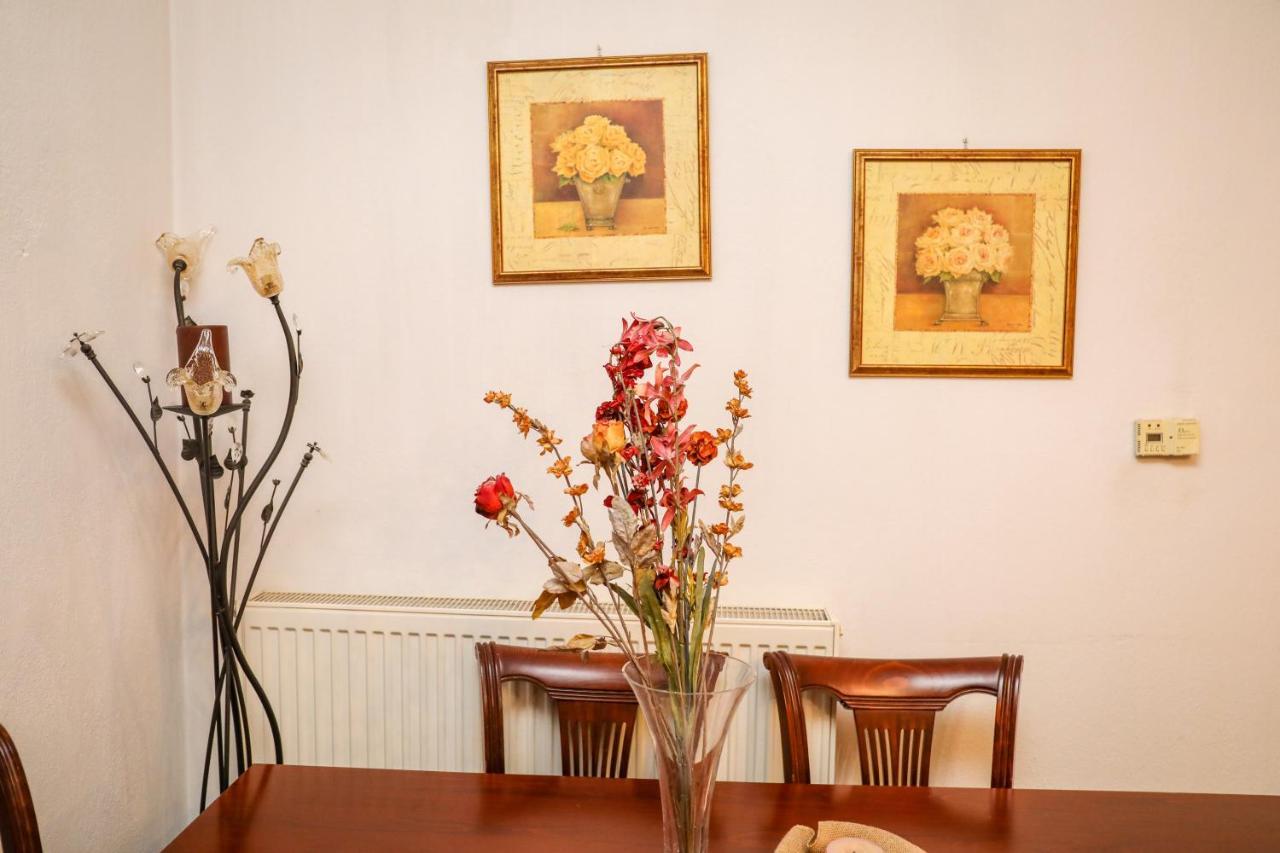 דירות העיירה סקיאתוס Antonia House מראה חיצוני תמונה